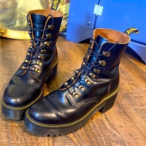 Dr. Martens Air Wair, Size 9, Leona